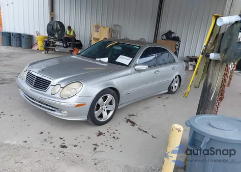 2003 Mercedes-Benz E 500 z USA, uszkodzony, nr VIN WDBUF70J13A250135
